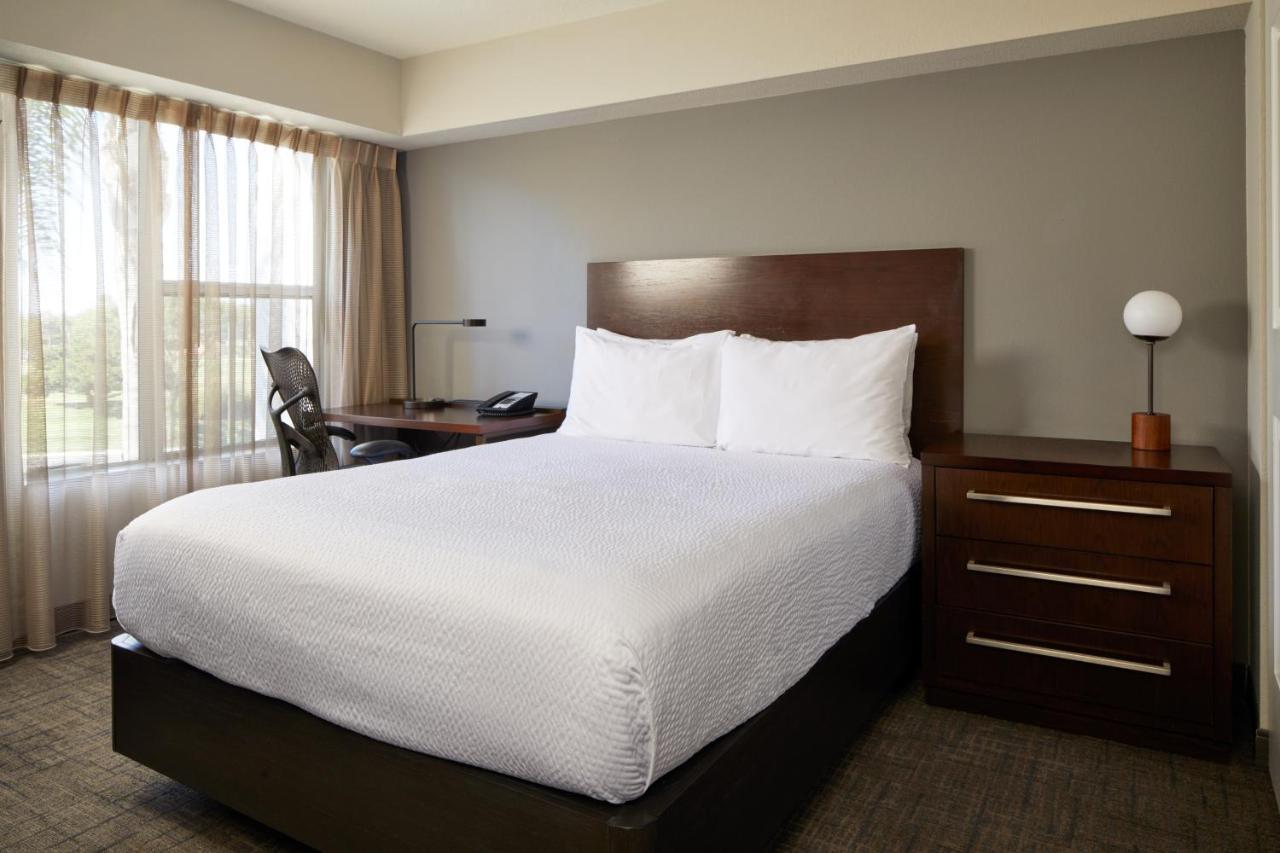 Residence Inn San Diego Carlsbad Bagian luar foto