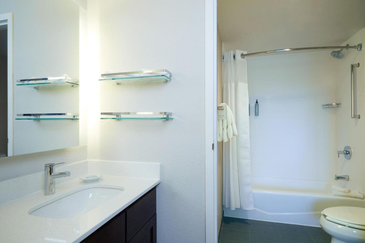 Residence Inn San Diego Carlsbad Bagian luar foto
