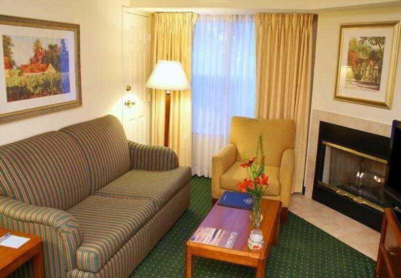 Residence Inn San Diego Carlsbad Bagian luar foto