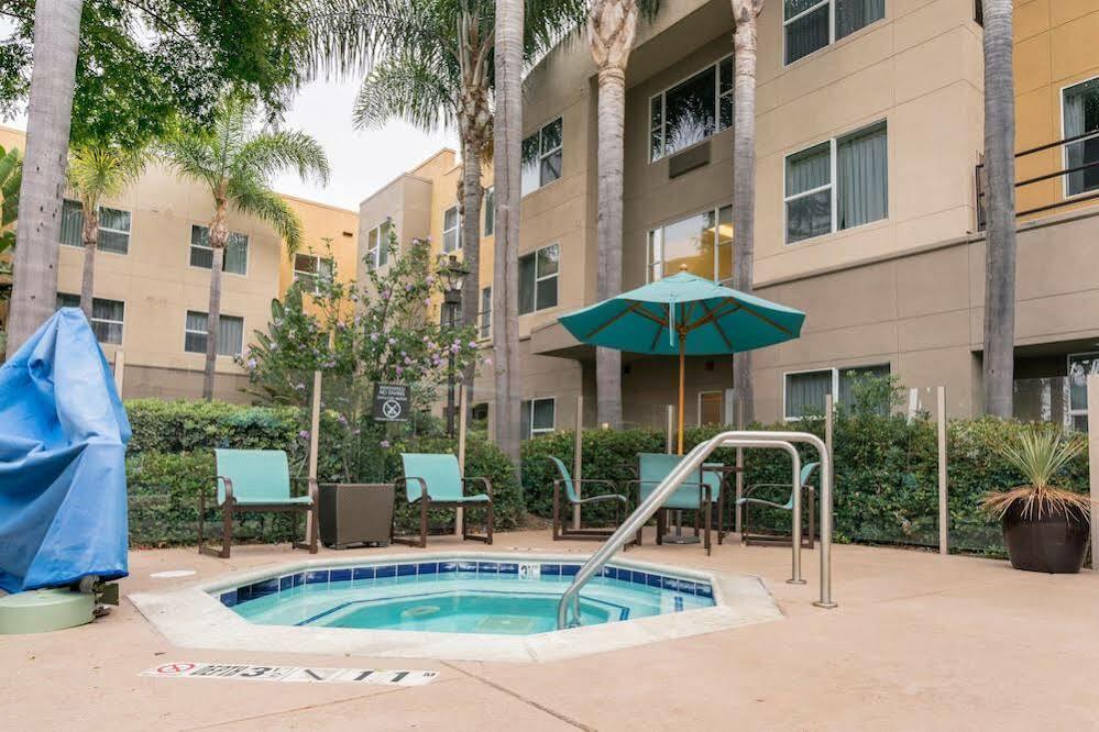 Residence Inn San Diego Carlsbad Bagian luar foto